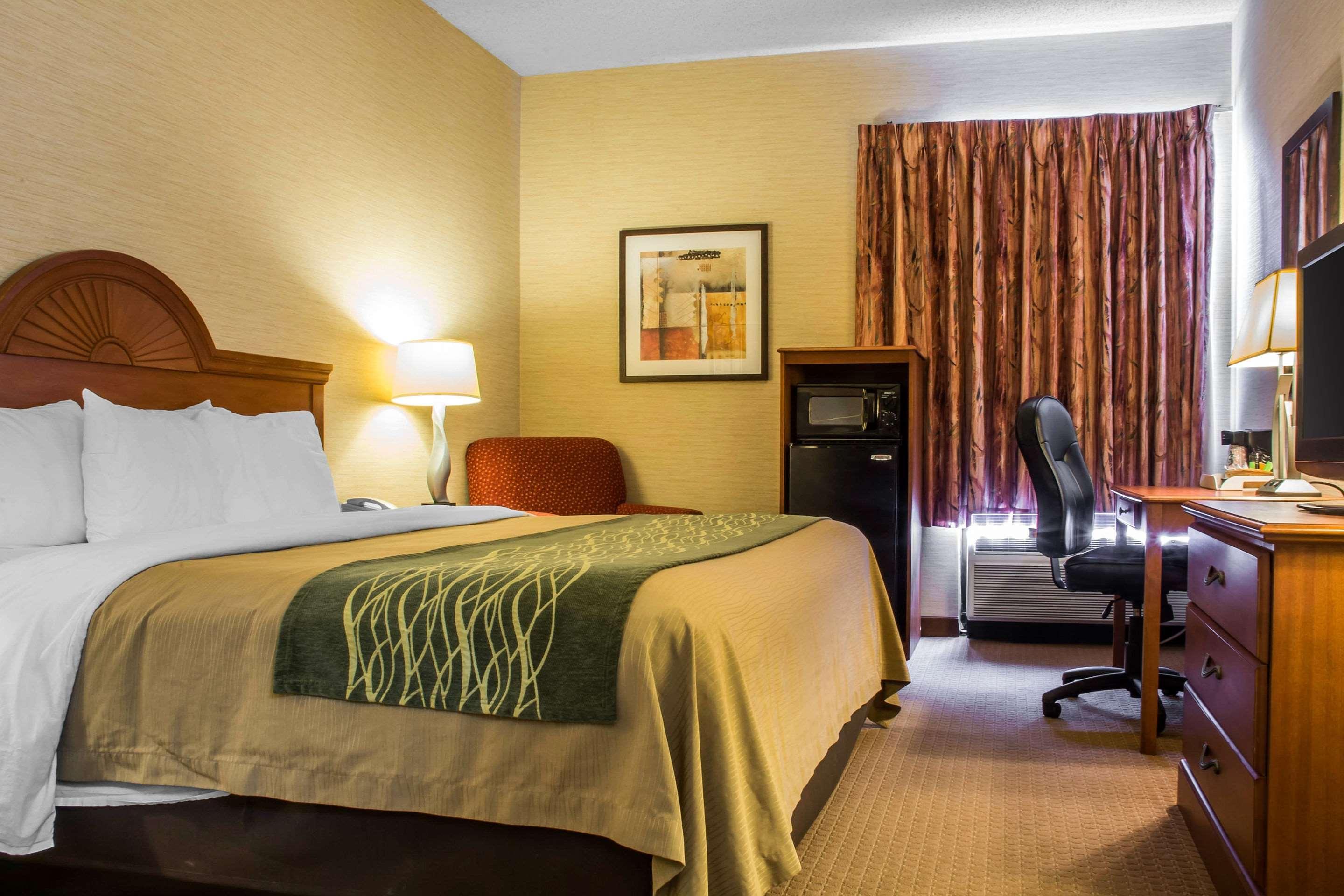 Quality Inn & Suites Мансфийлд Екстериор снимка