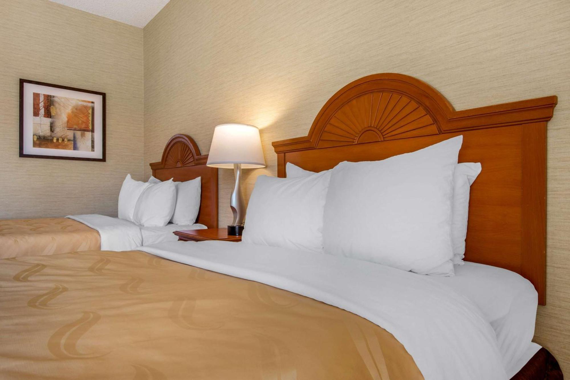Quality Inn & Suites Мансфийлд Екстериор снимка
