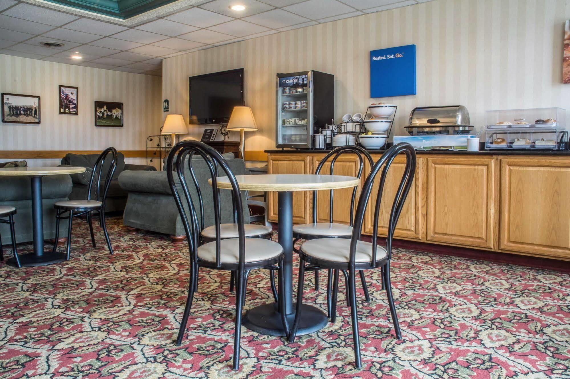 Quality Inn & Suites Мансфийлд Екстериор снимка