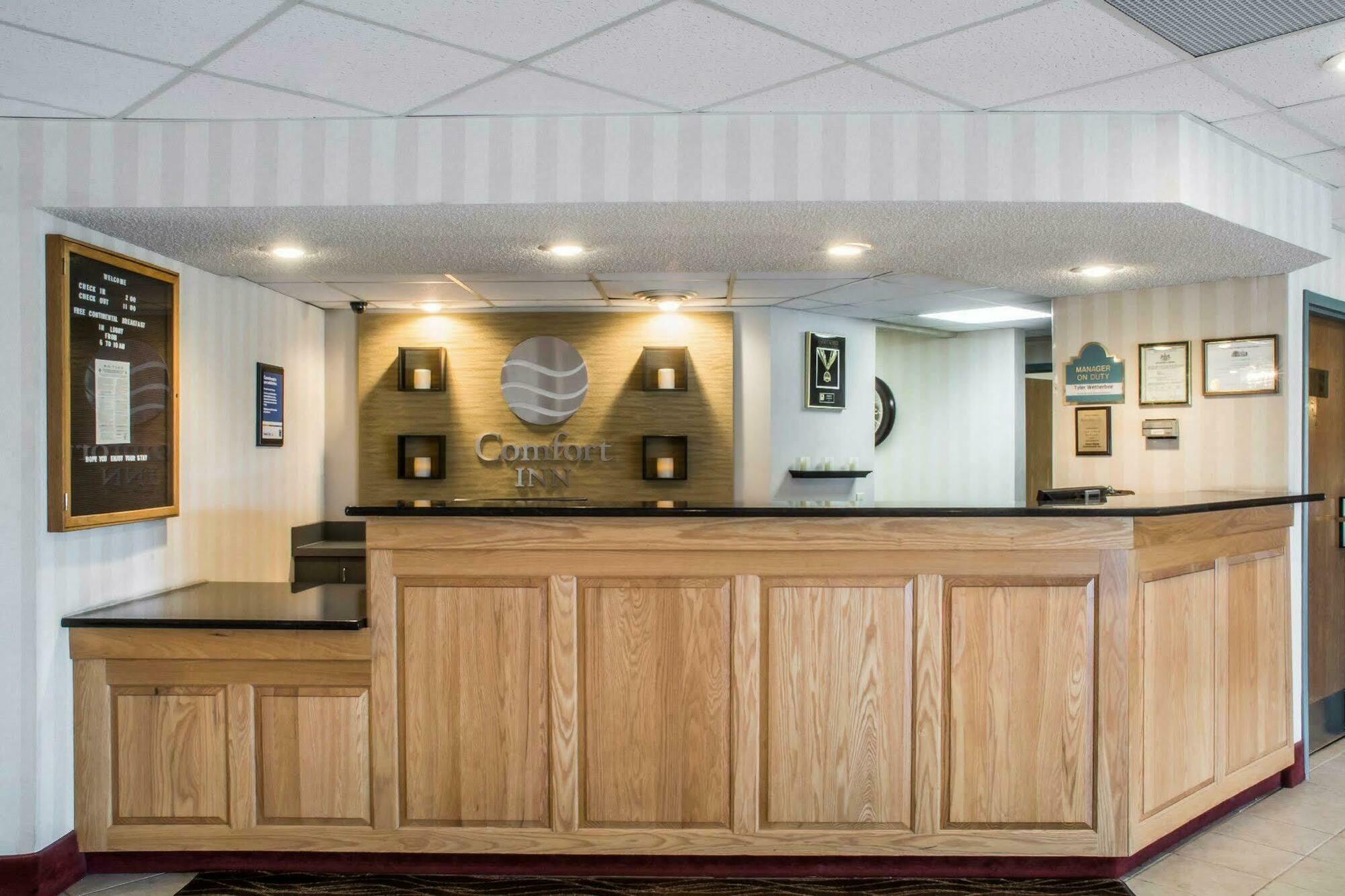 Quality Inn & Suites Мансфийлд Екстериор снимка